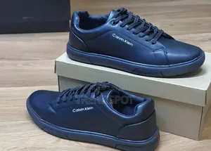 Calvin Klein Black 
Sizes (40/41/43/44/45)
