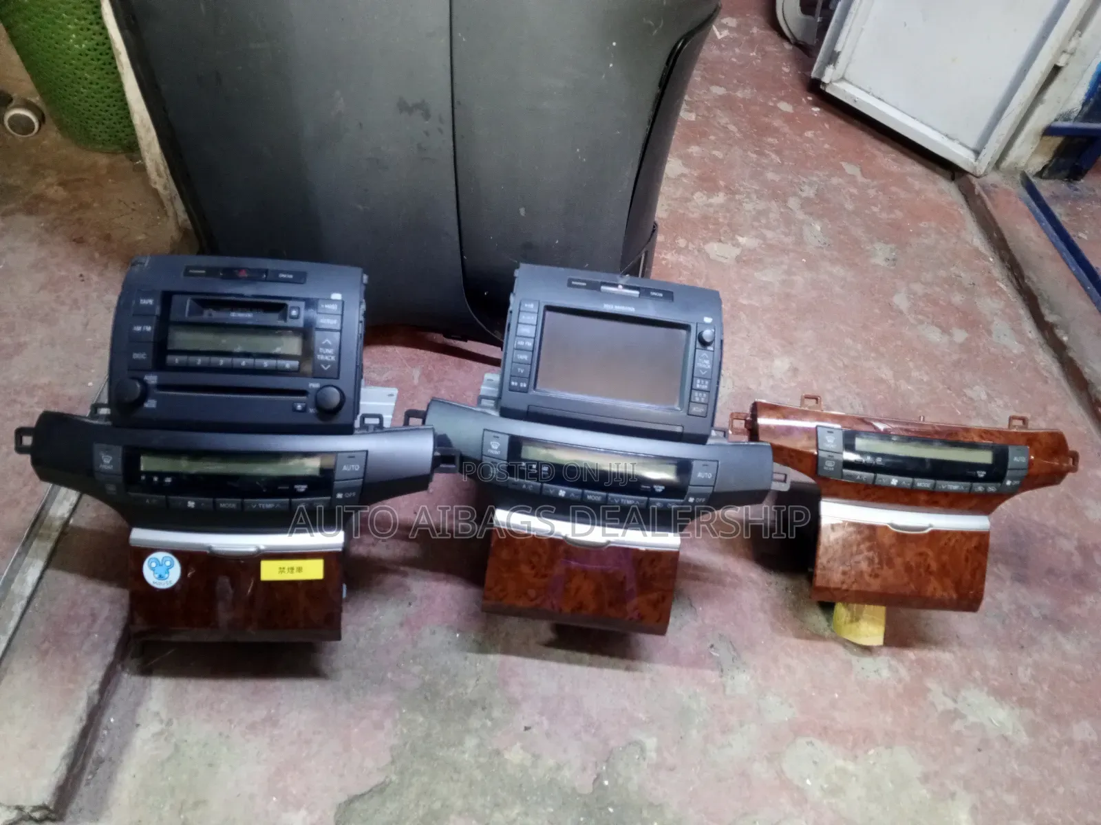 Alion / Premio J 240 Radio Screen.