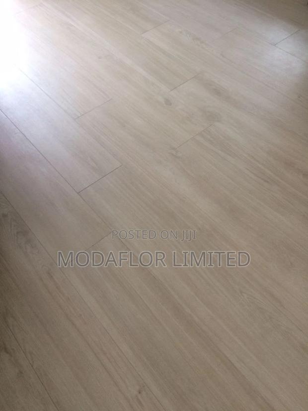 SPC Flooring – Seamless Style for Every Space! - main view