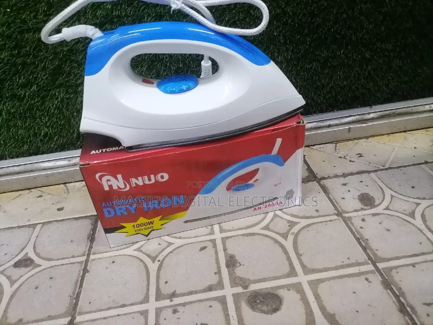 Top Fantastic 1000w Automatic Dry Iron Box