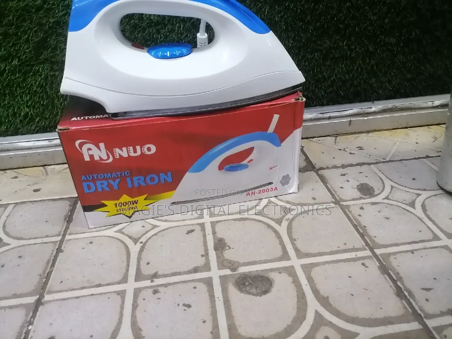 Most Reliable 1000w Automatic Dry Iron Box