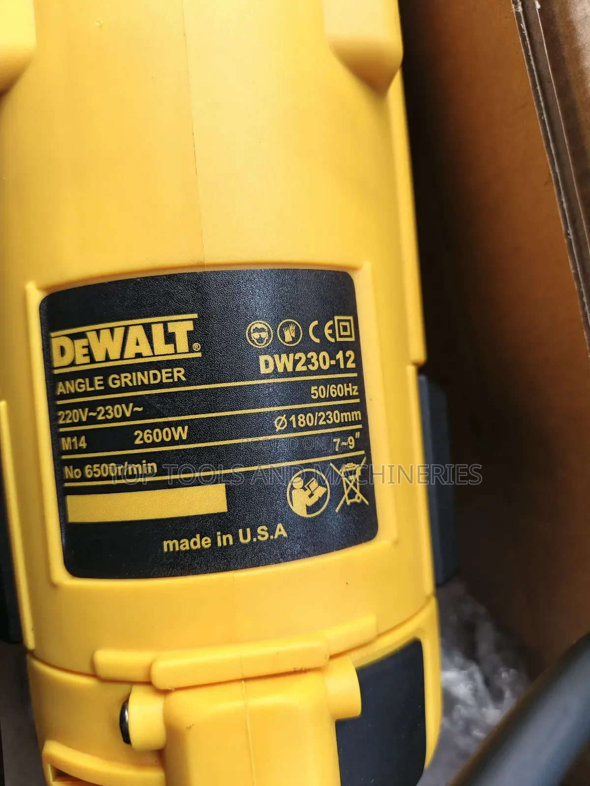 Dewalt 9-Inch Heavy-Duty Electric Angle Grinder (2600 Watts)