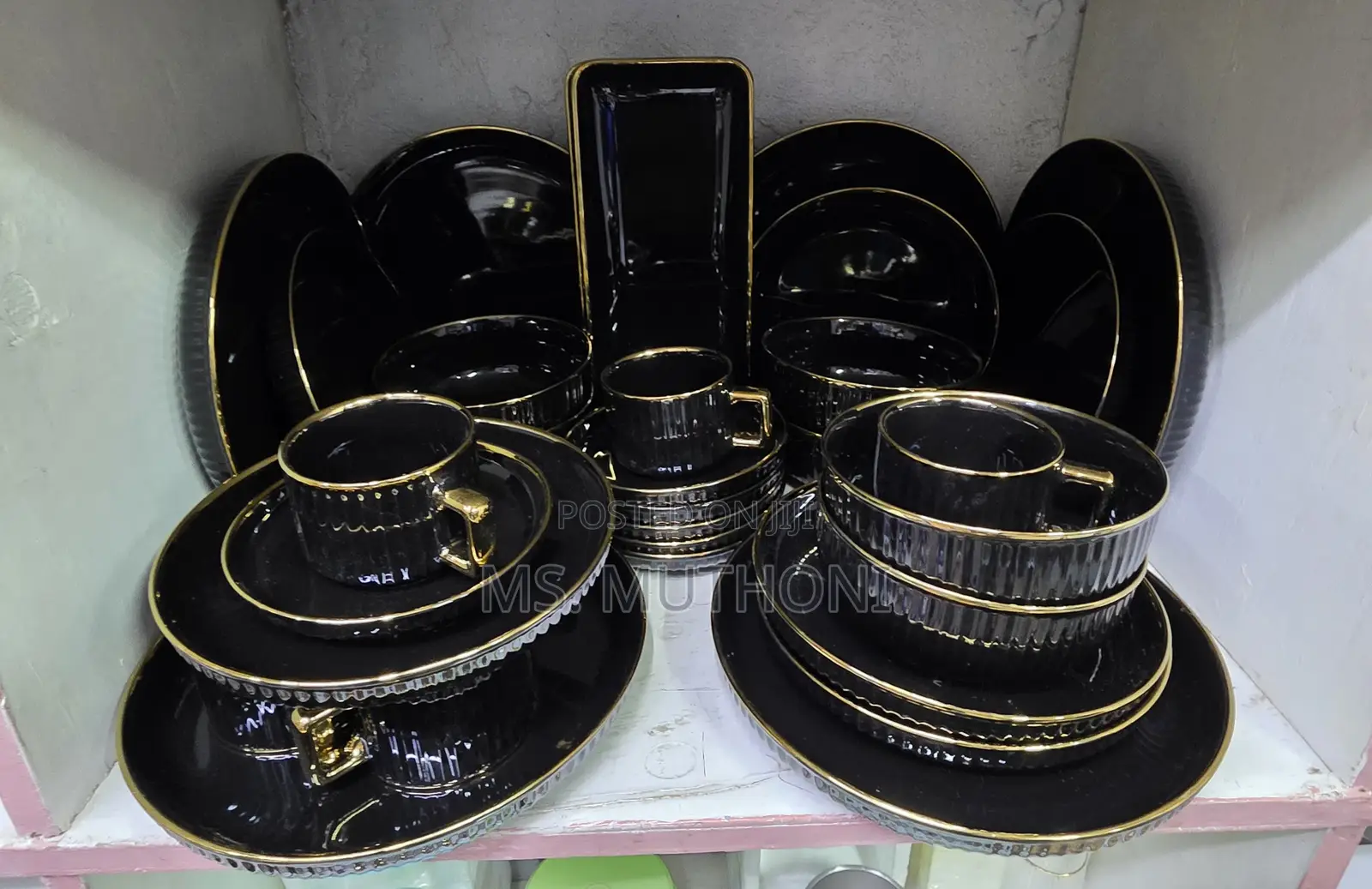 Elegant Black European Porcelain 32 PCS Dinner Set
