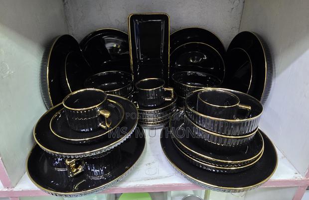 Elegant Black European Porcelain 32 PCS Dinner Set - main view