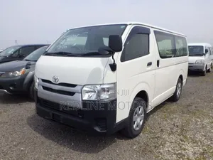 Toyota Regius 2018 White