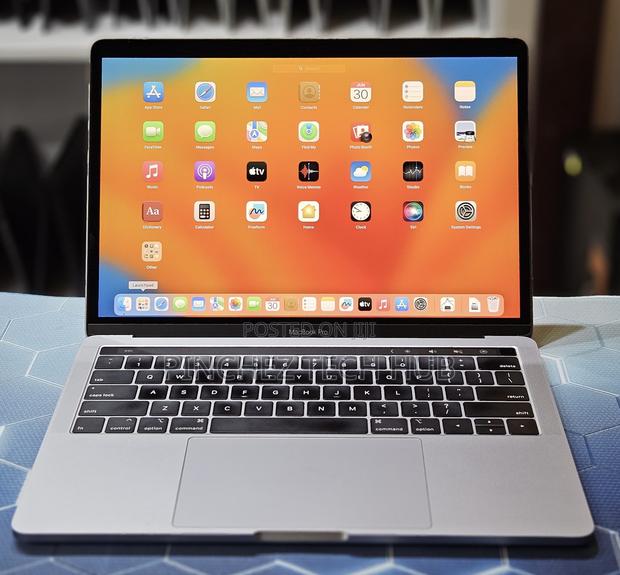 Laptop Apple MacBook Pro 2022 M2 8GB Intel Core I5 SSD 256GB - main view