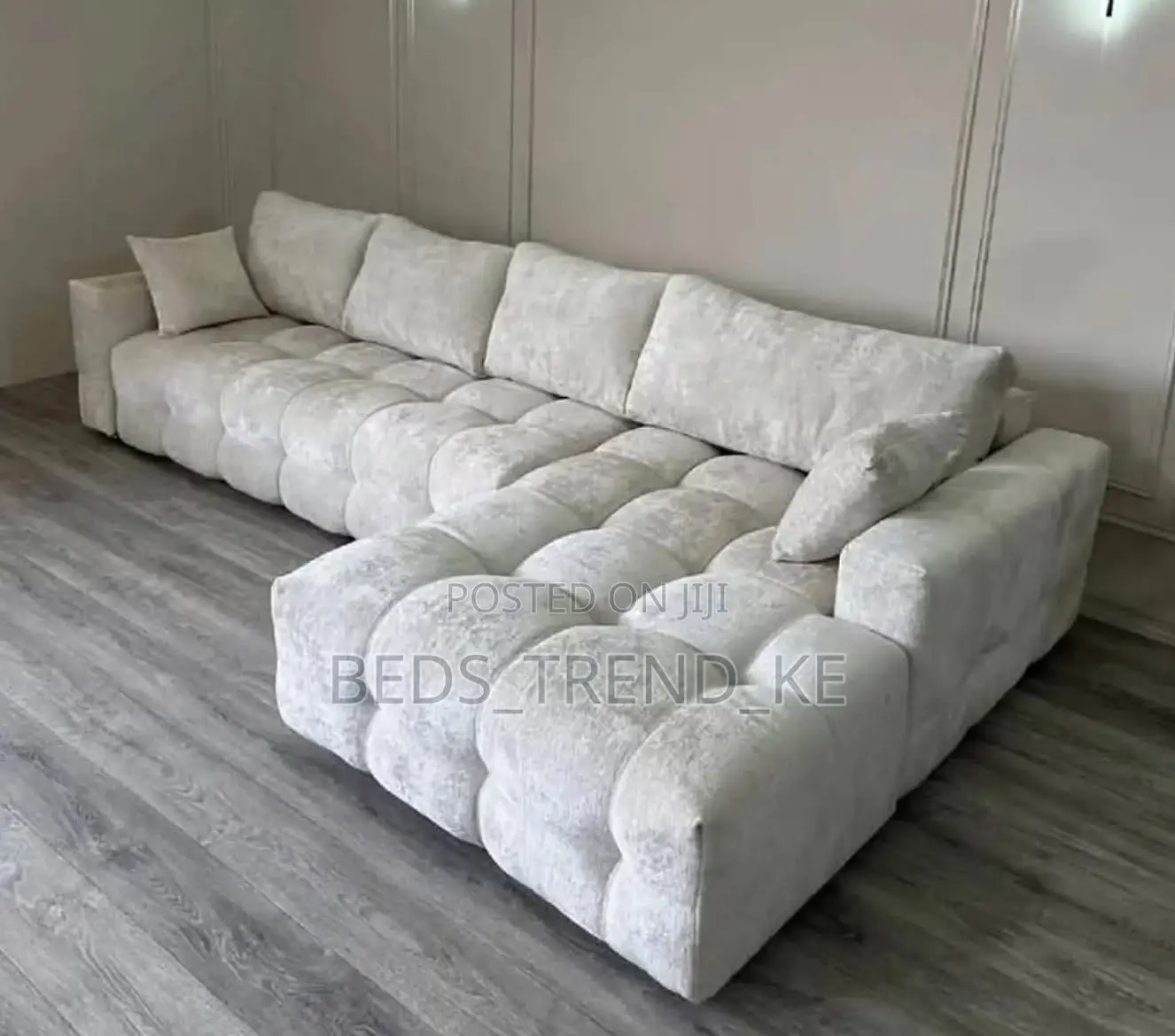 White 6 Seater Bubble L Seat Sofa