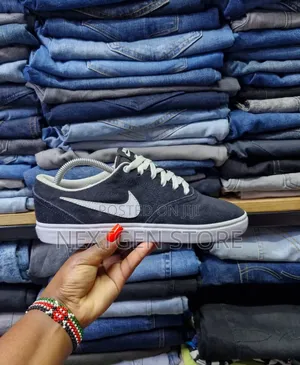 Nike Sb Check Sneakers