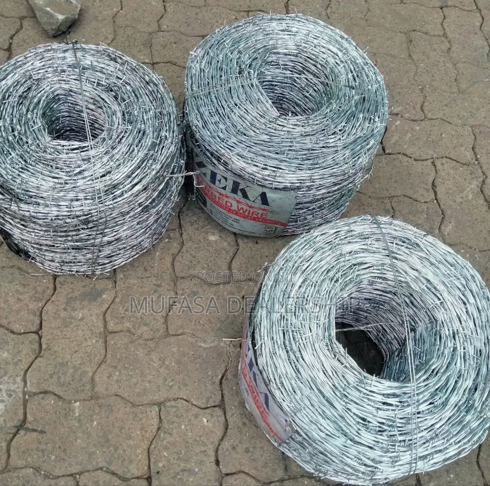 Galvanized Barbed Wire 610m