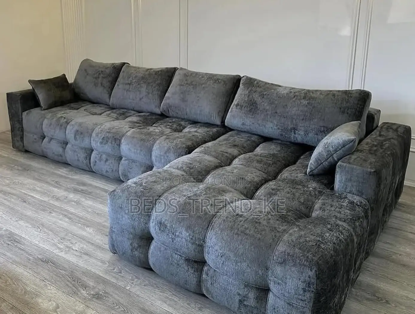 Black 6 Seater Bubble L Seat Sofa