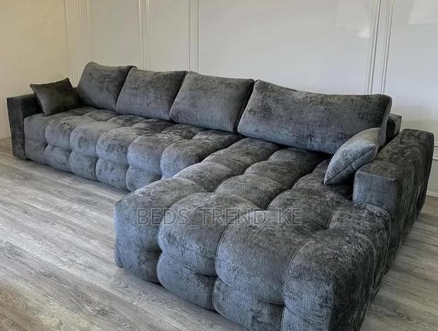 Black 6 Seater Bubble L Seat Sofa