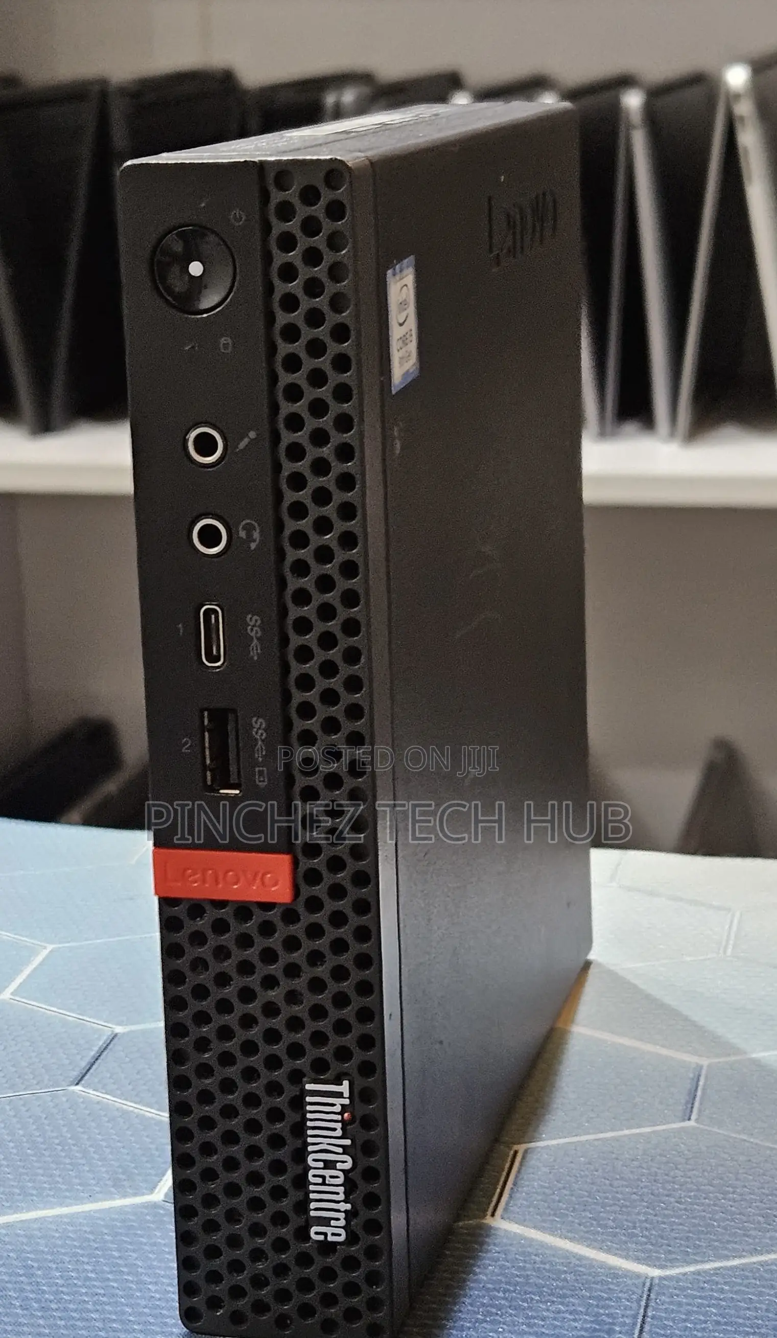 Desktop Computer Lenovo ThinkCentre M720 16GB Intel Core i5 SSD 256GB