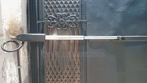 Smart Swing Gate for Easy Access