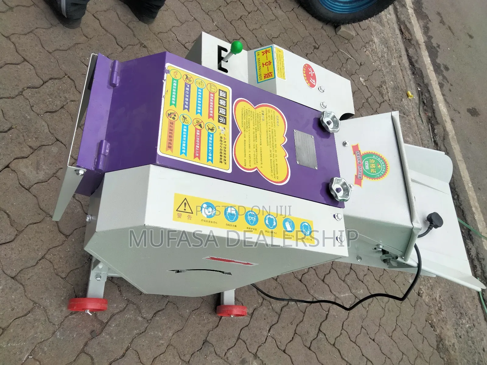 Self-Loading High Speed Chaff Cutter Machine