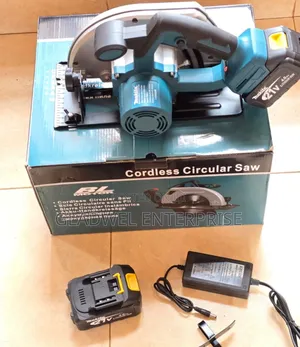 Makita Cordless Circular Saw With 2 Batteries