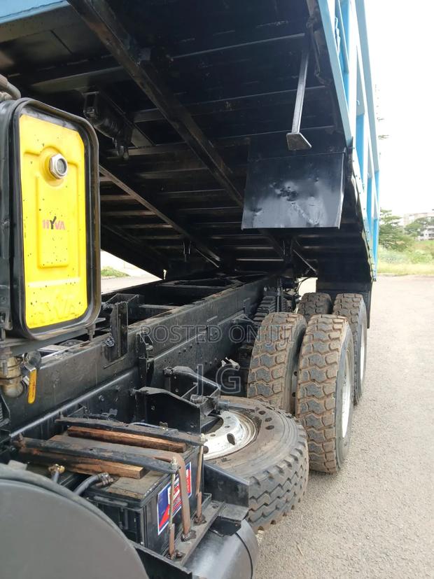 Tata Tipper 2518c 9 Speed Boggie