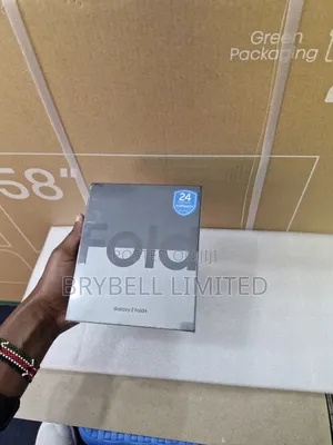 New Samsung Galaxy Z Fold4 512 GB Black