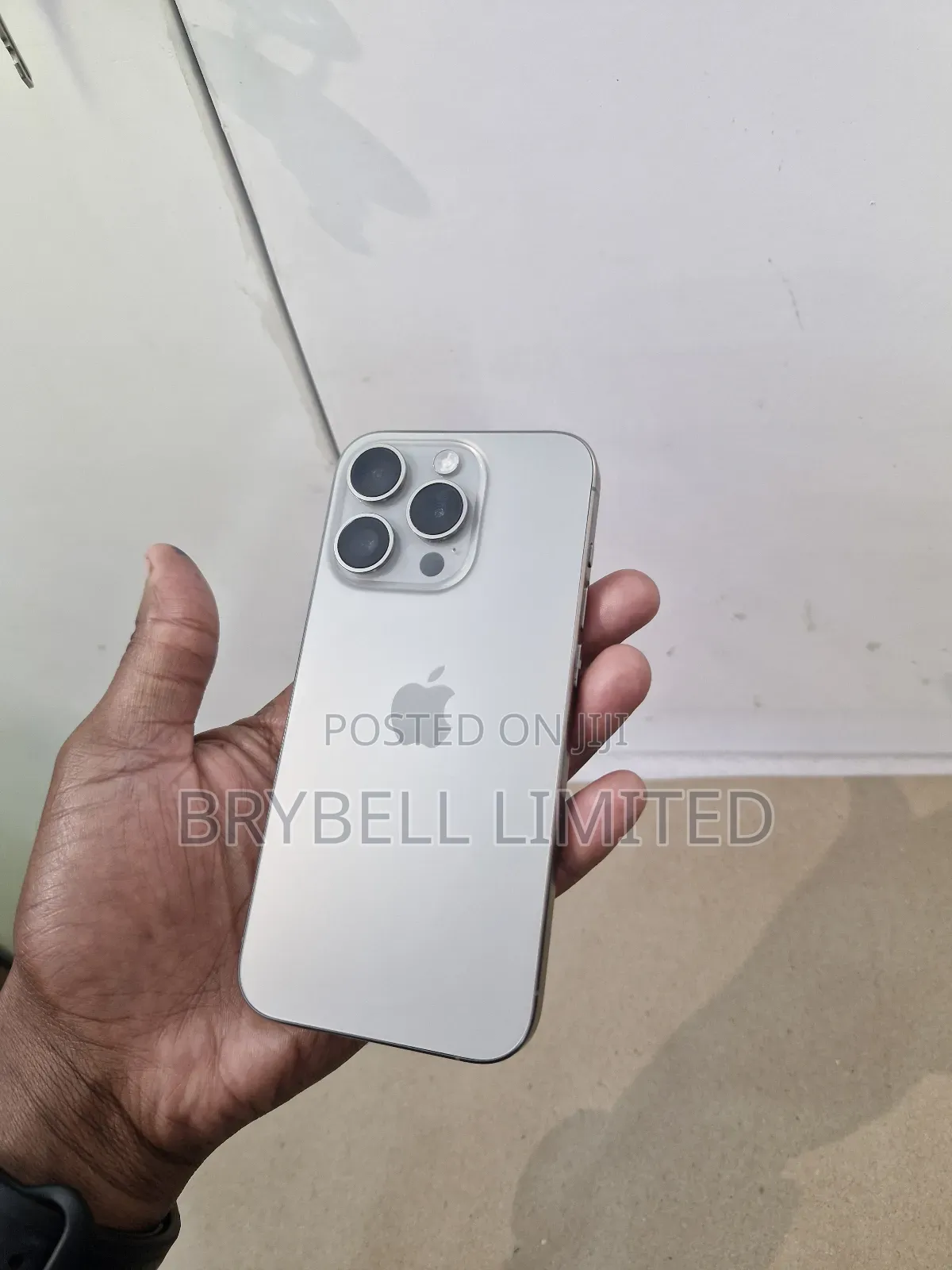 Apple iPhone 15 Pro 128 GB Gray