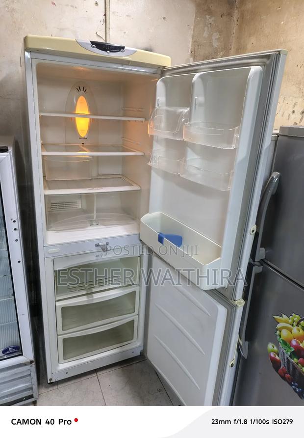Bottom Freezer Ex Uk Fridge - thumbnail 2
