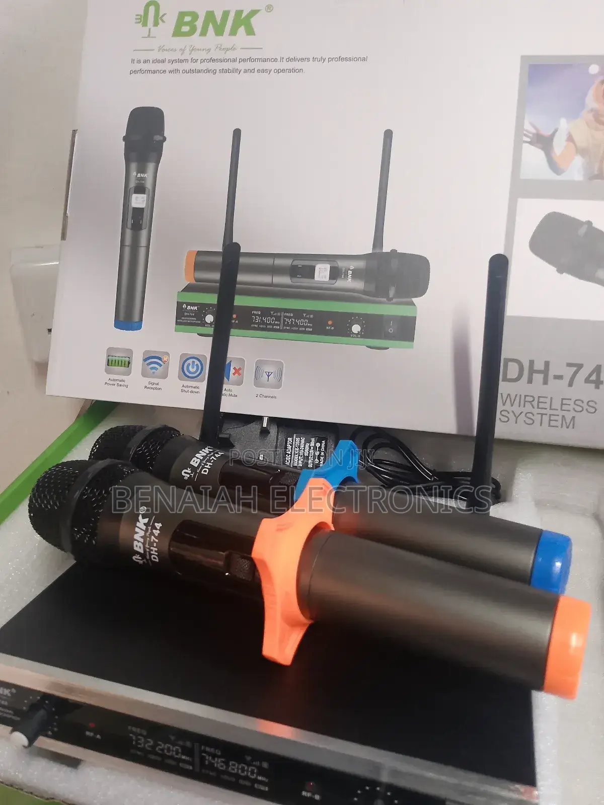 Microphone Dh744: Wireless Mic Excellent Performance Mic