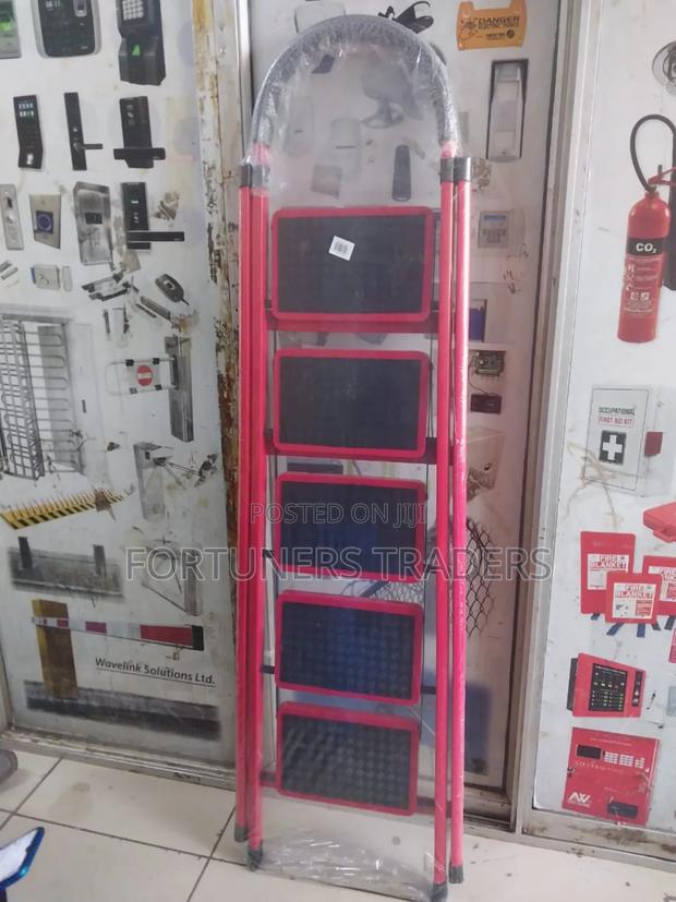 Foldable 5 Step Ladder - main view