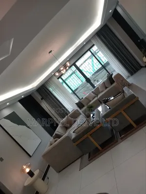 Furnished 4bdrm Apartment in Venus Oak, Valley Arcade for sale