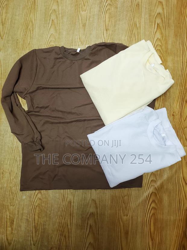 Quality Casual Plain Round Neck Long Sleeved Sweatshirts