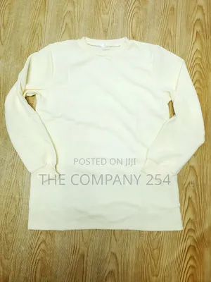 Quality Casual Plain Round Neck Long Sleeved Sweatshirts