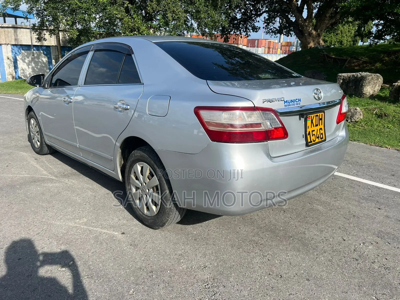 Toyota Premio 2016 Silver