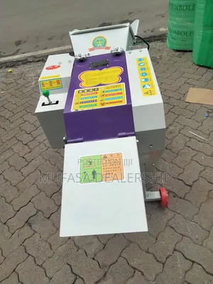 Portable High Speed Chaff Cutter Machine.