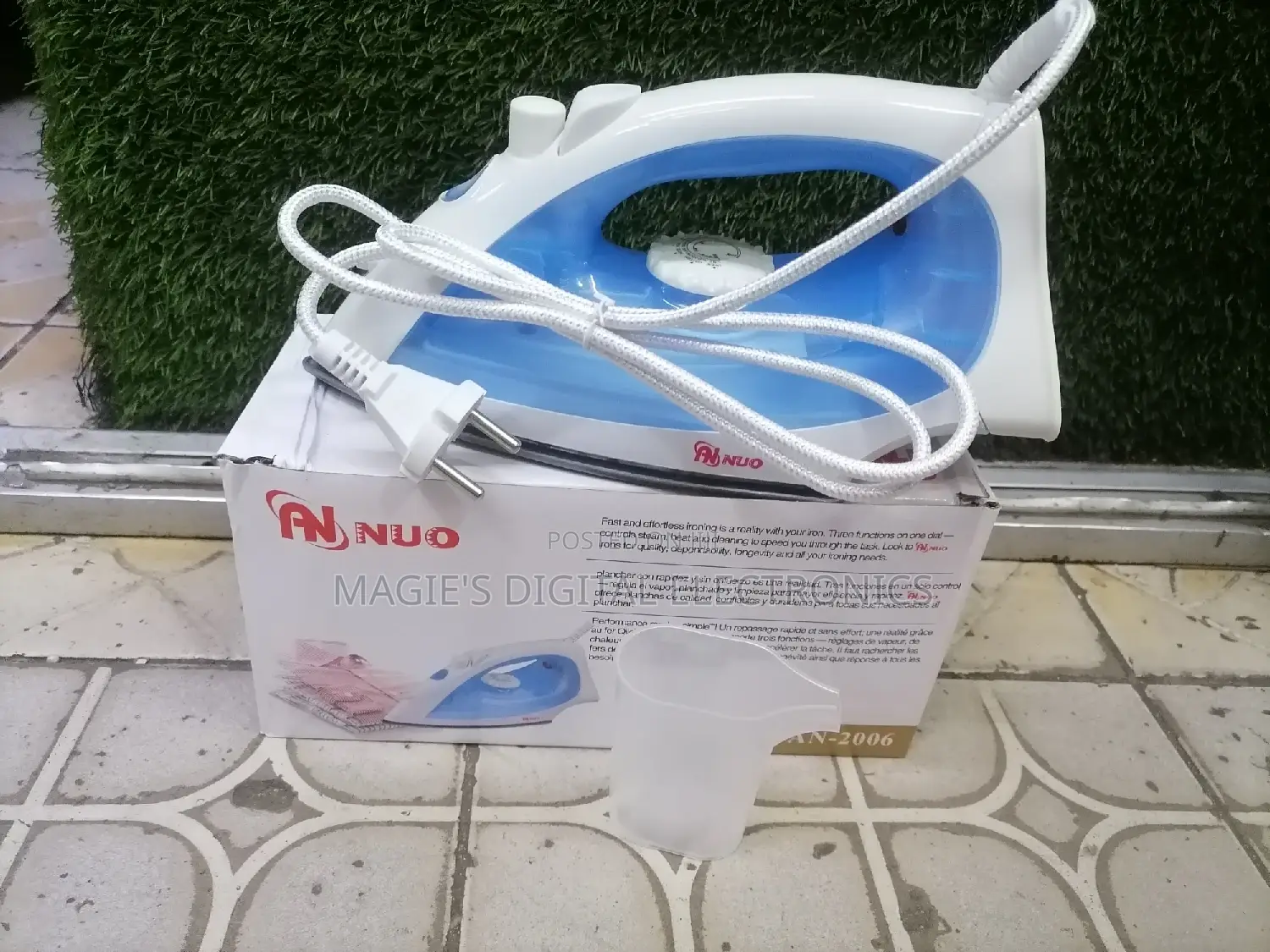 Top Guarantee 1200w Steam Iron Box