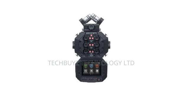 Zoom H8 Handy Voice Recorder