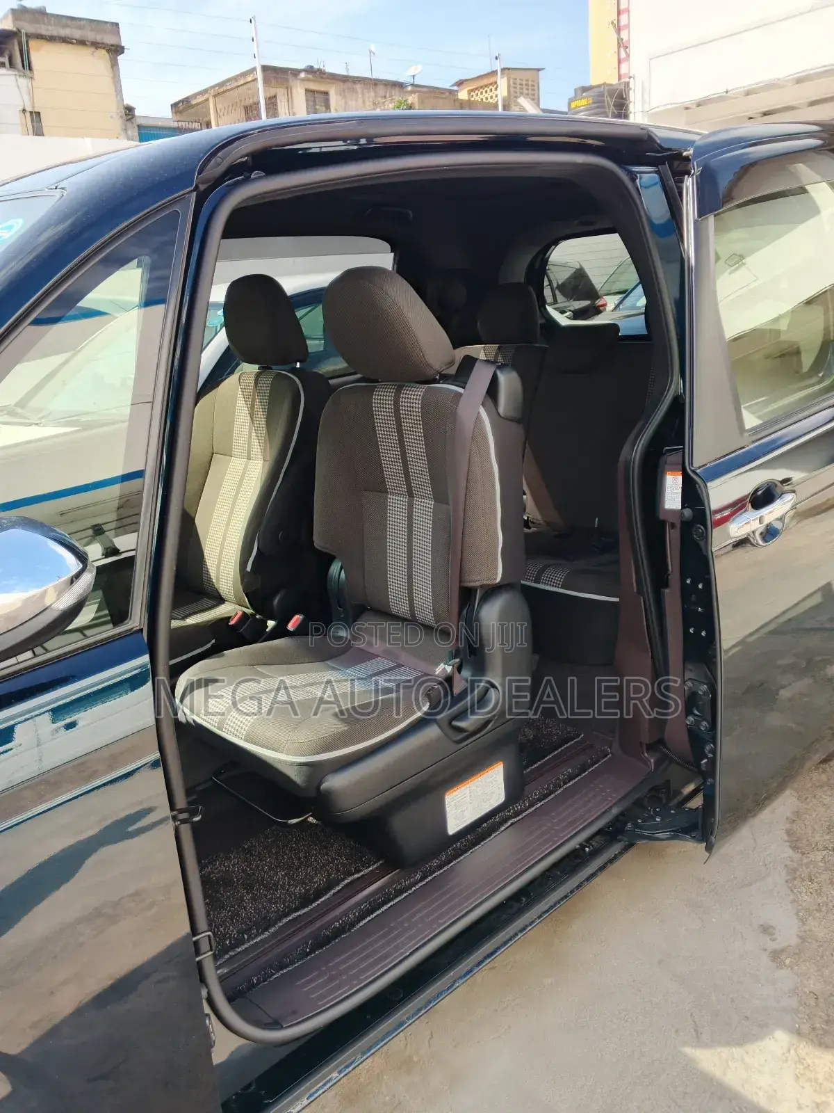 Toyota Spade 1.5 2018 Black