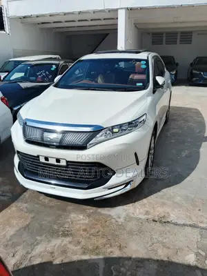 Toyota Harrier 2.0 Turbo 2019 White