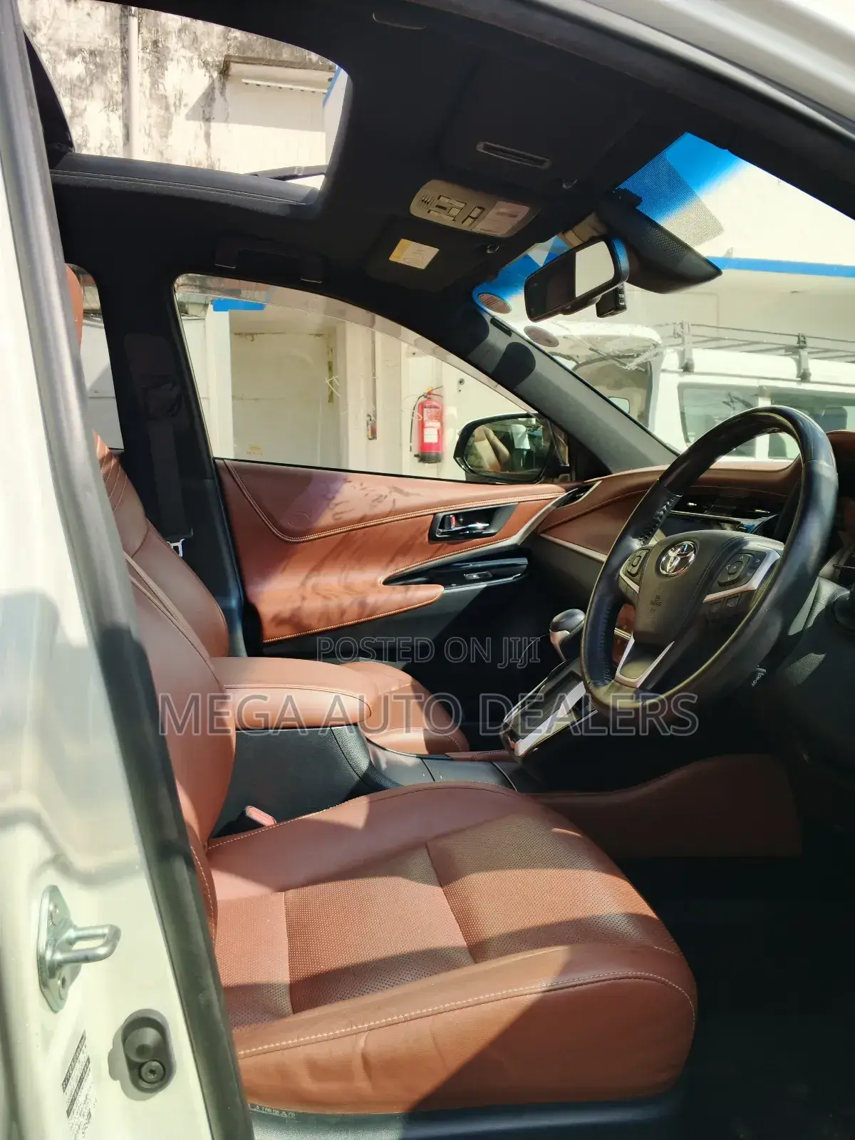 Toyota Harrier 2.0 Turbo 2019 White
