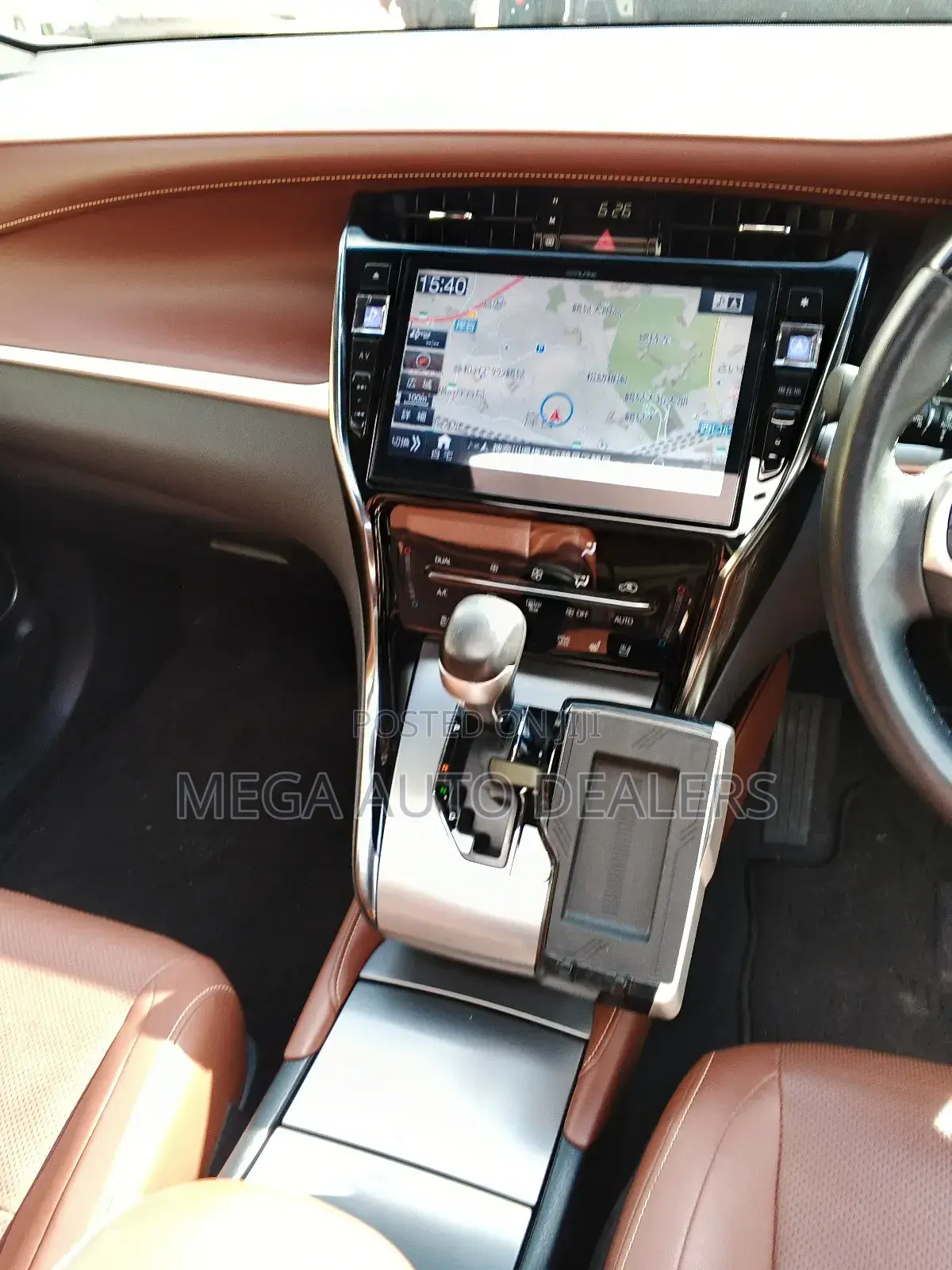 Toyota Harrier 2.0 Turbo 2019 White
