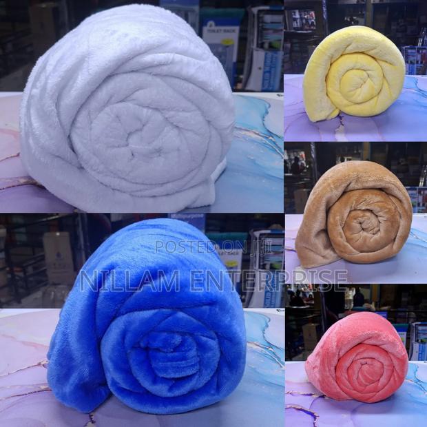 *Fleece Coloured Blankets - thumbnail 2