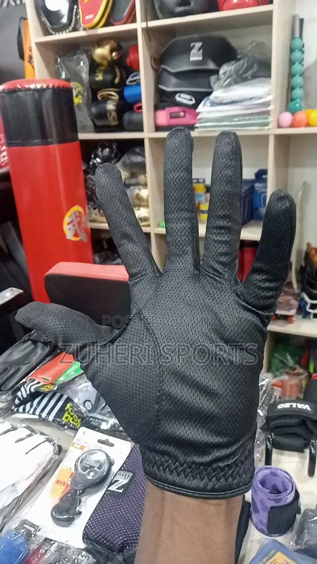 Professional Golf Gloves Breathable Fabric Left Hand - thumbnail 2