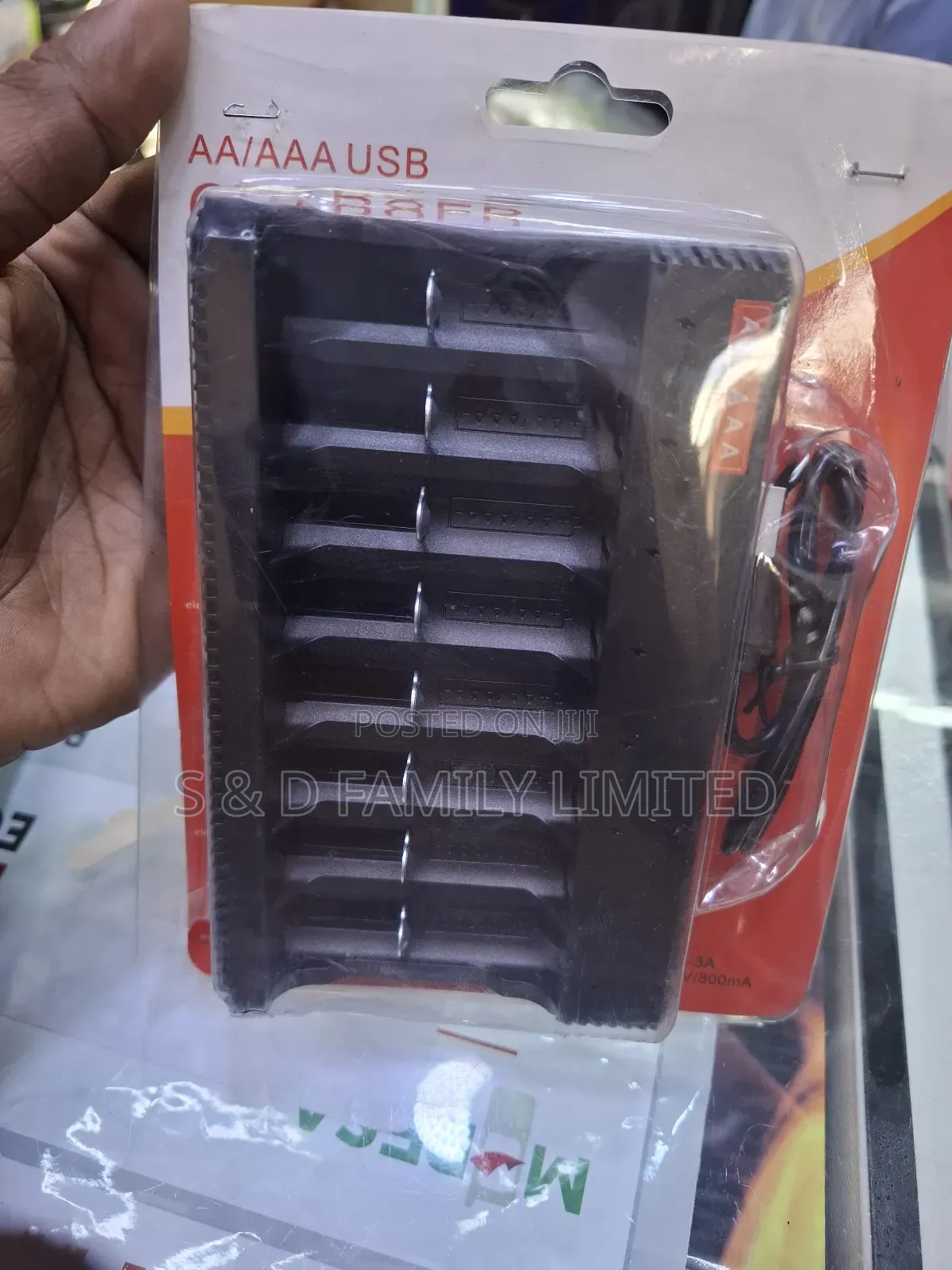 8 in 1 Aa Battery Charger