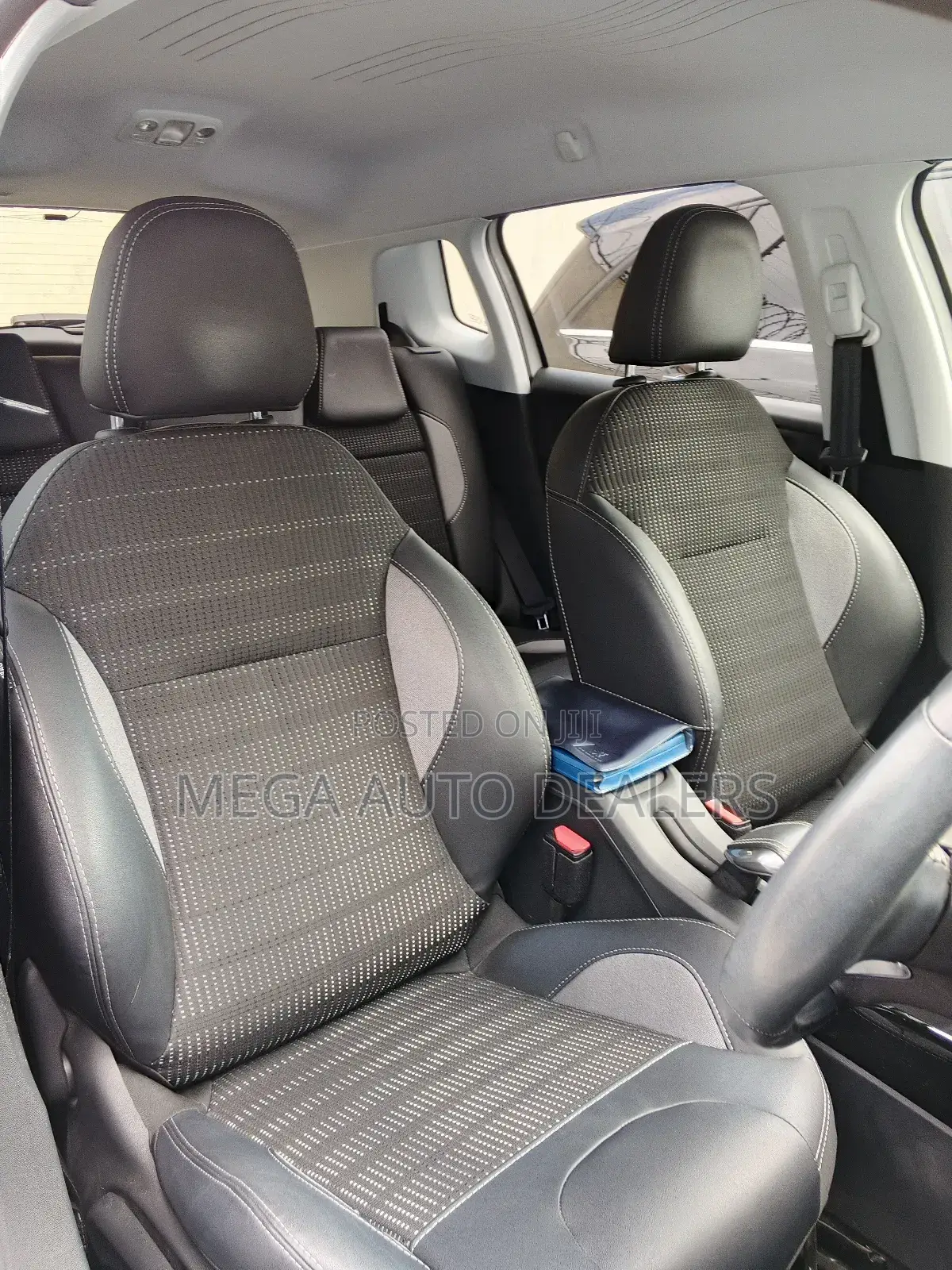 Peugeot 2008 2018 White