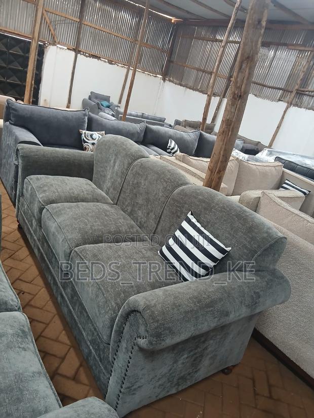 Black 3 Seater Classy Sofa Set With Free Throw Pillows