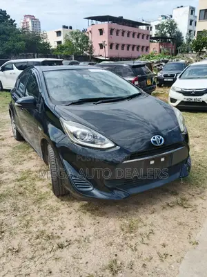 Toyota Aqua 2018 Black