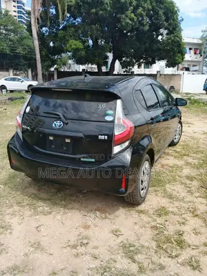 Toyota Aqua 2018 Black