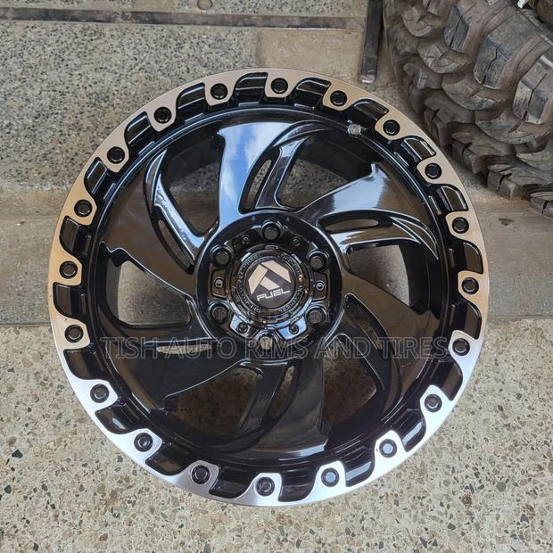 Fuel Black/Silver 17 Inch Rims 6*139.7