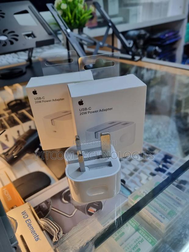Original 20w iPhone Usb-C Adapter Charger - thumbnail 3
