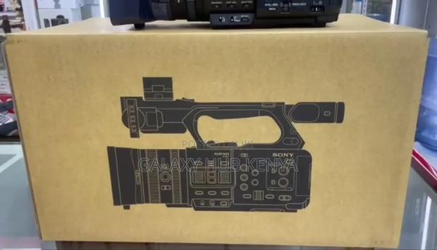 Sony PXW-Z200 Camera - main view