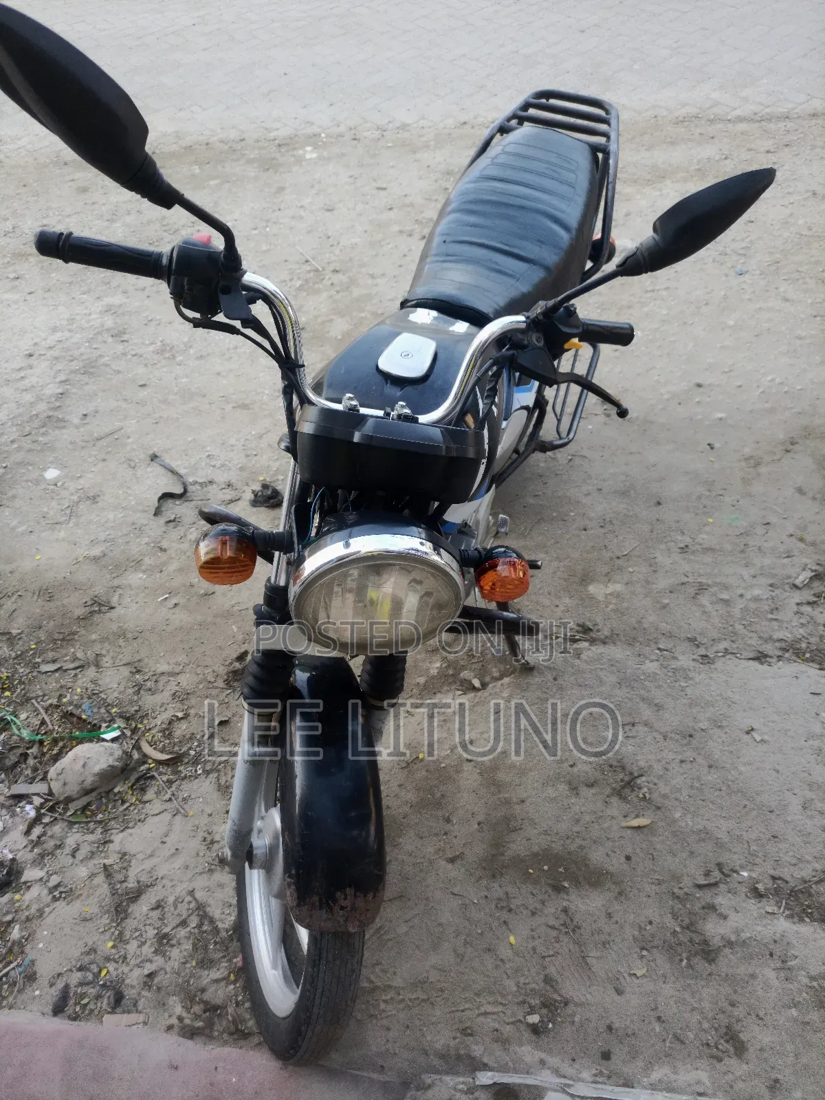 TVS HLX 125 2021 Black