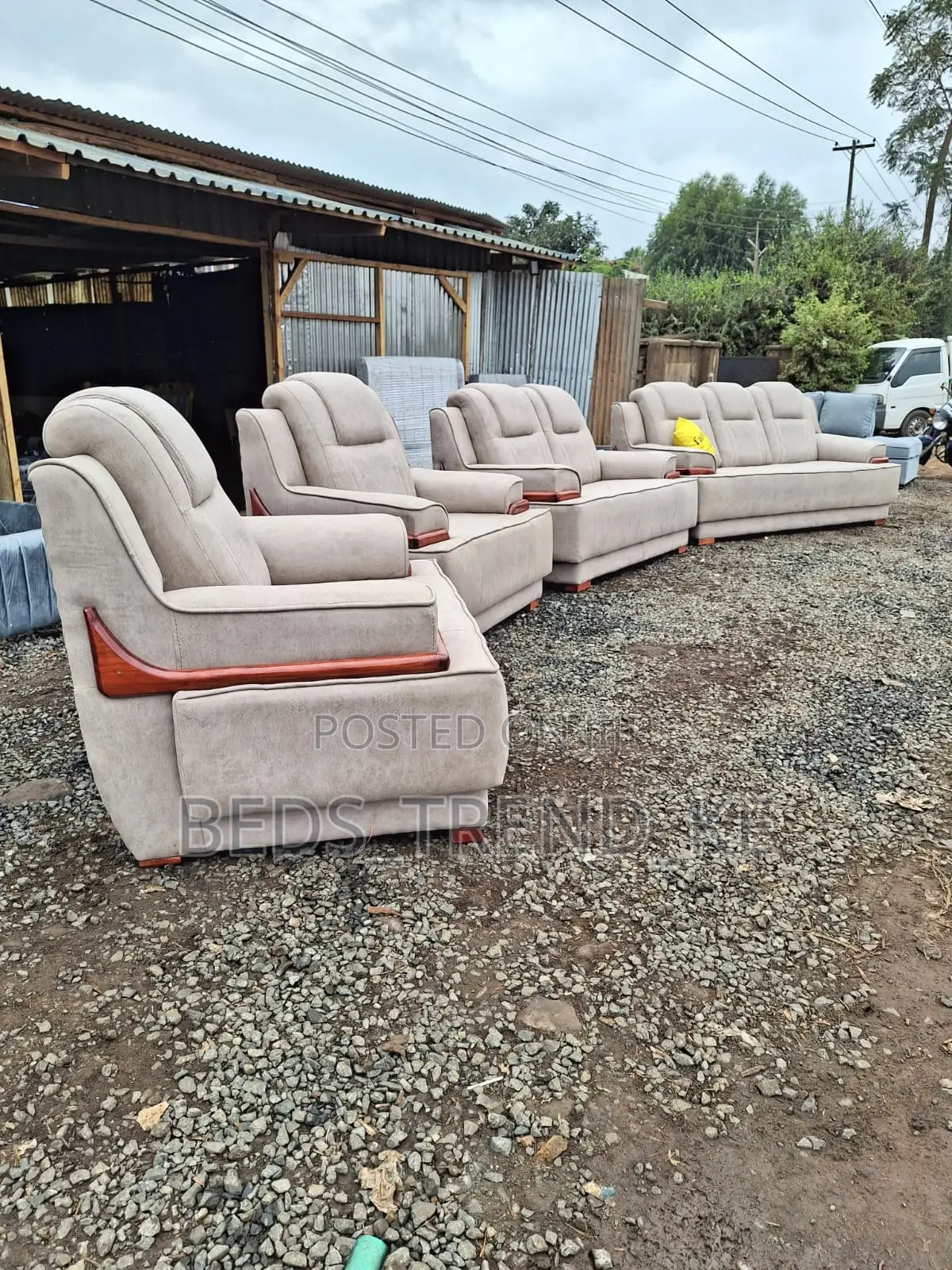 Decent Classy Semi Recliner Sofa 7 Seater 3-2-1-1