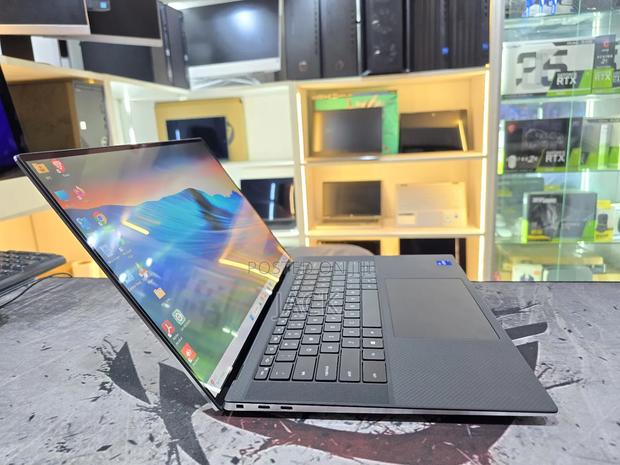 Laptop Dell XPS 15 9510 16GB Intel Core I7 SSD 1T - thumbnail 4