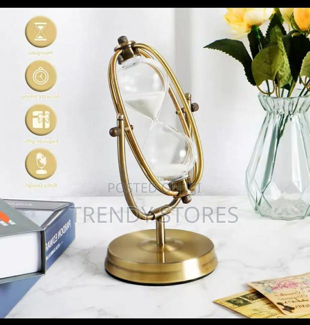 Hour Glass - main view